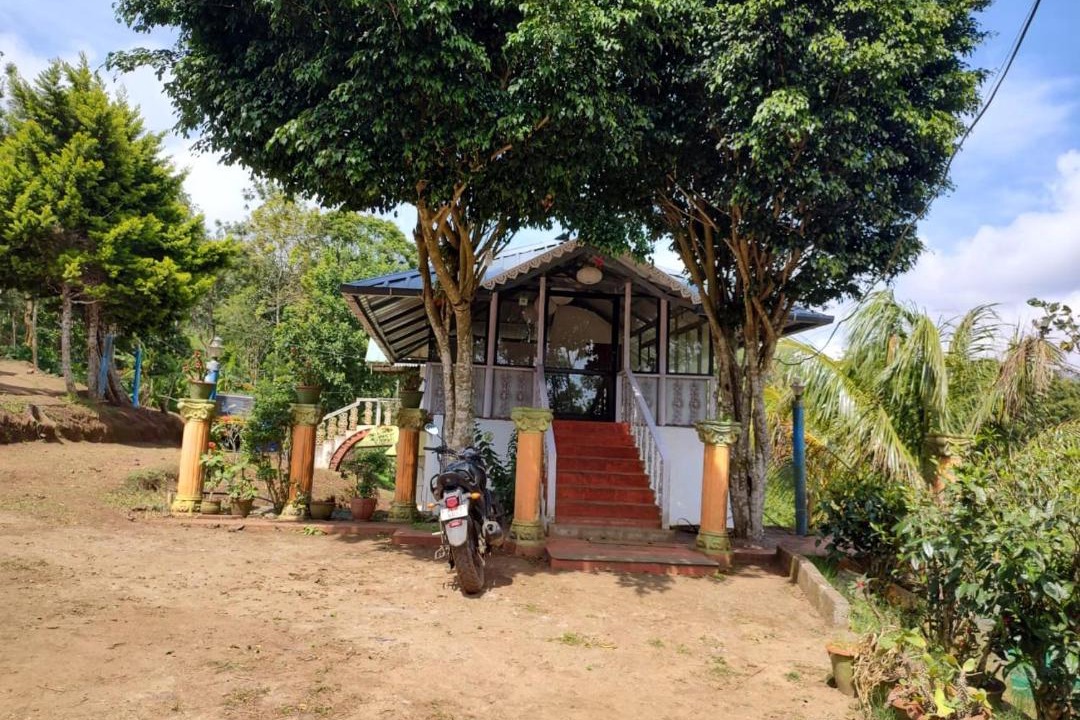 Photo of Buildings in Ramakkalmedu