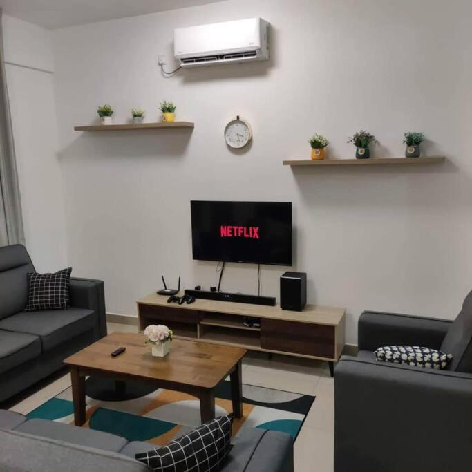 Photo of Livingroom in Bandar Penawar
