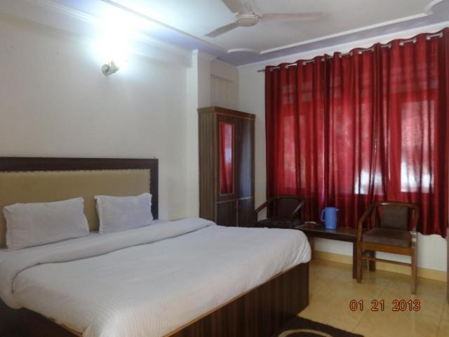 Photo of Bedroom in Simsa Village