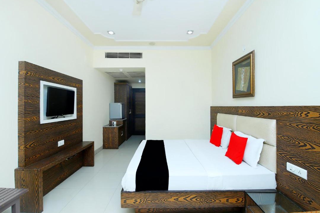 Photo of Bedroom in Ranjit Avenue