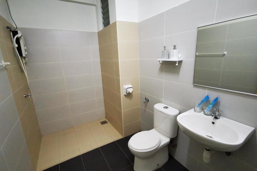 Photo of Bathroom in Taman Mount Austin