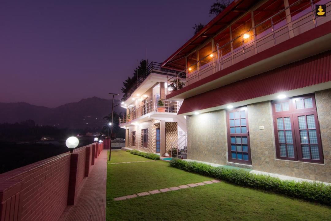 Photo of Buildings in Naukuchiyatal
