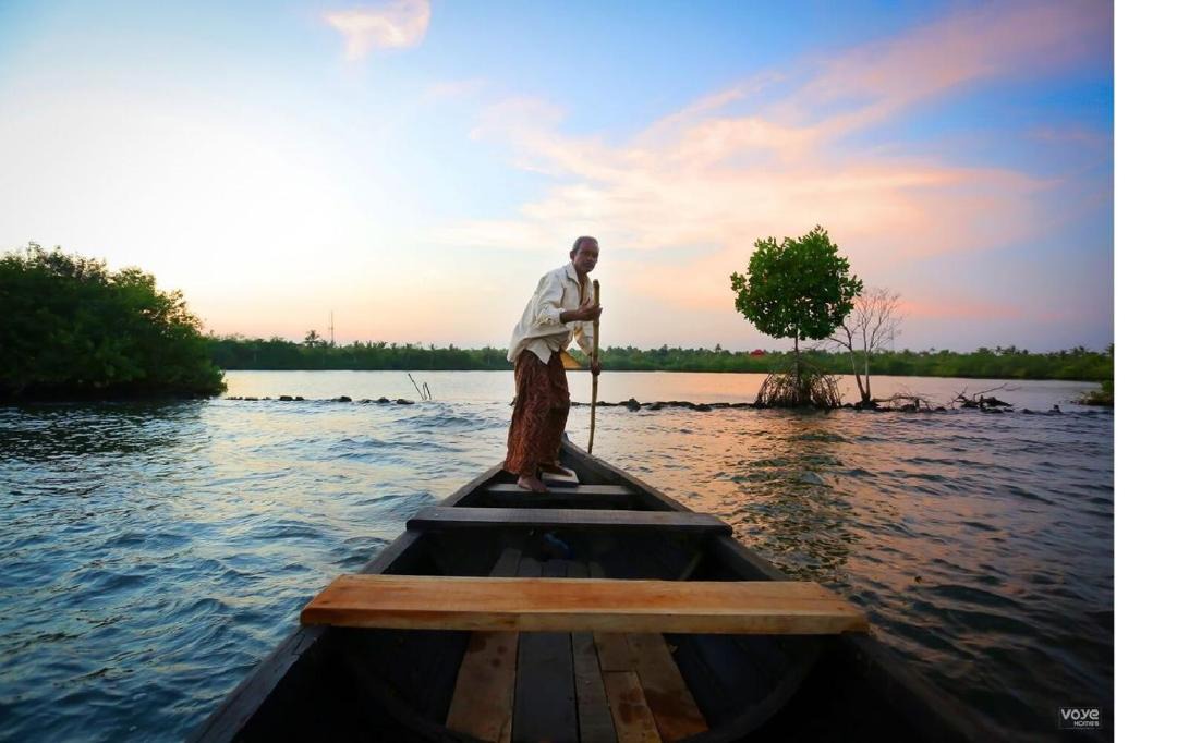 Photo of Others in Munroe Island