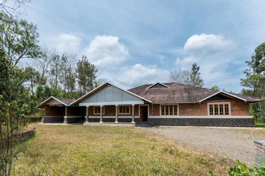 Photo of Buildings in Pirmed