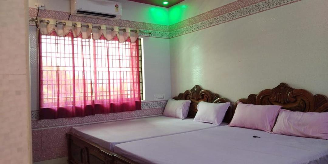 Photo of Bedroom in Hogenakkal