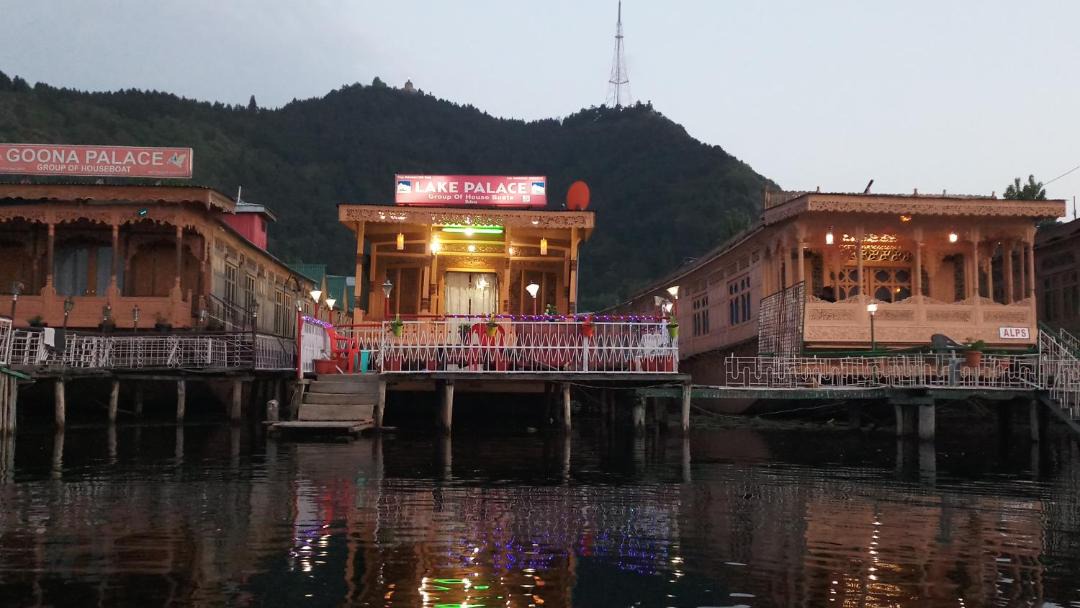 Photo of Others in Dal Lake