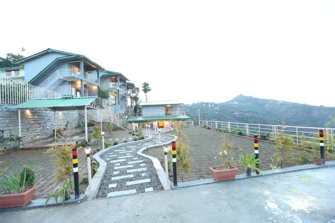 Photo of Others in Mukteshwar