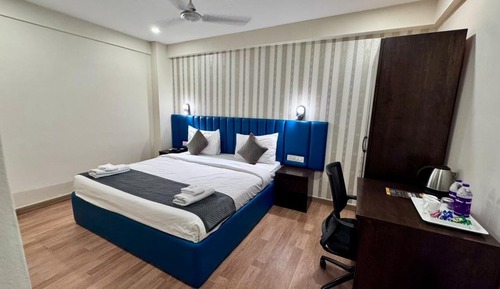 Premium Room, 1 Queen Bed