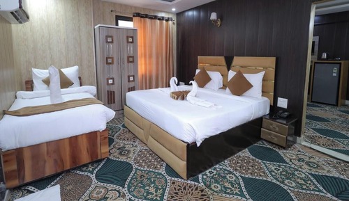 Maharaja Suite 10 Pax