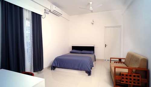 Family Room, 2 Bedrooms