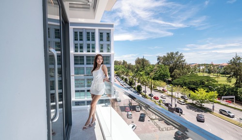 Panoramic Room