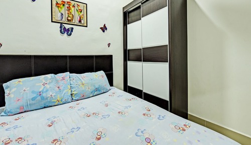 Room, 2 Bedrooms