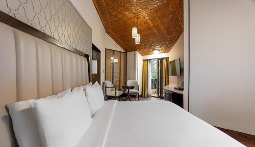 Premium Room, Balcony, Mountain View