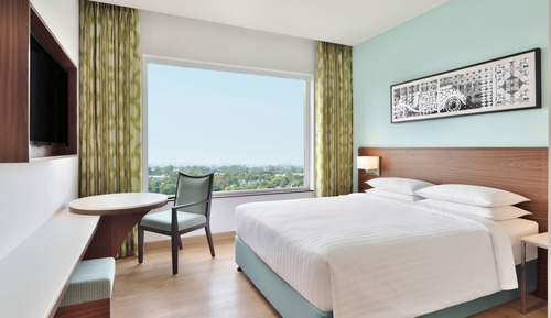 Room, 1 King Bed, City View
