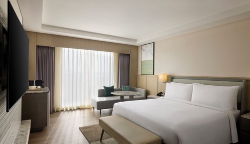 Deluxe Room, 1 King Bed