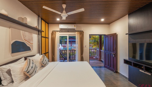 Deluxe Cottage, Balcony, Pool View