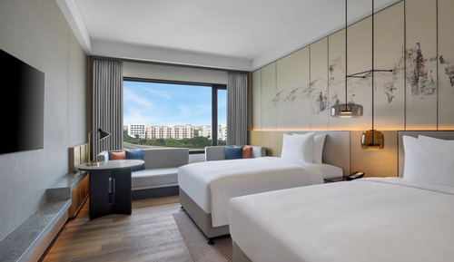 Deluxe Room, 2 Queen Beds, City View