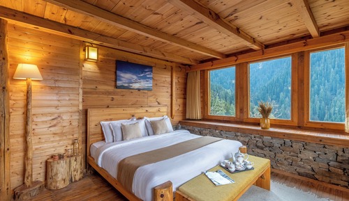Classic Villa, Balcony, Mountain View