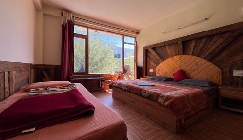 Deluxe Double or Twin Room