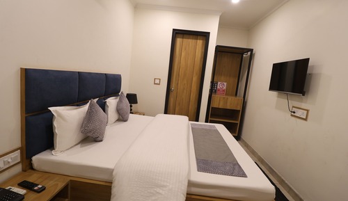 Premium Room, City View