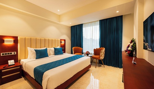 Luxury Double Room, City View