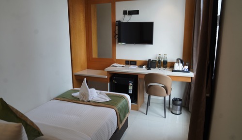 Basic Single Room, City View