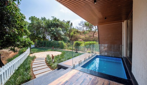 Suite, Garden View