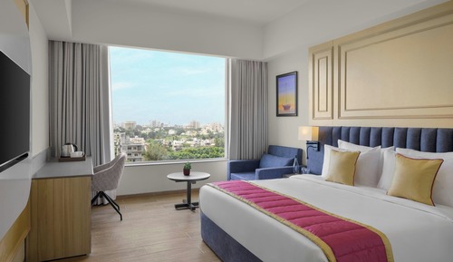 Room, 1 King Bed, City View