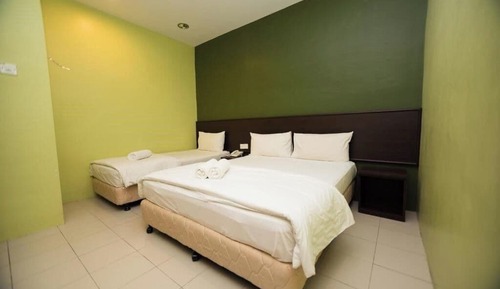 Deluxe Triple Room