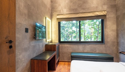 Signature Cabin