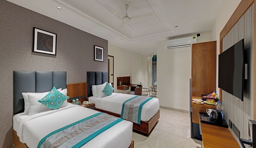 Standard Twin Room