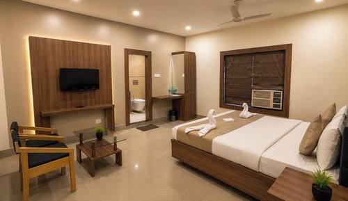 Deluxe Triple Room, City View
