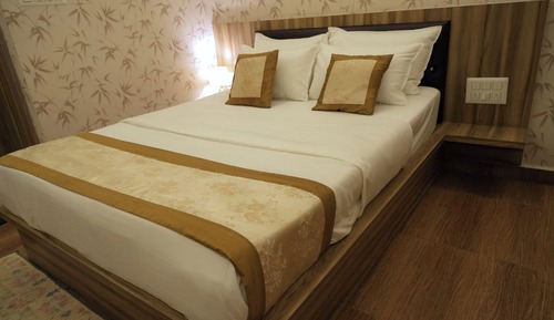 Deluxe AC Room