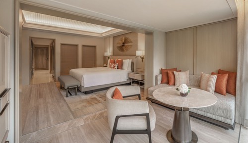 Premier Room, 1 King Bed, Lagoon View