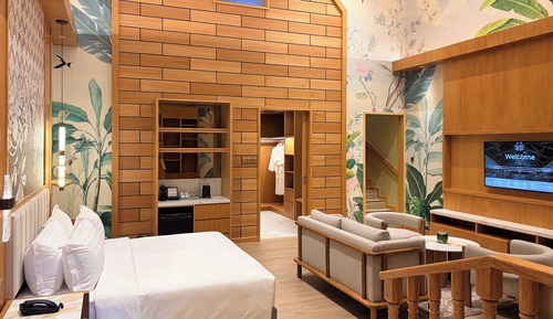 Pelangi Duplex Suite
