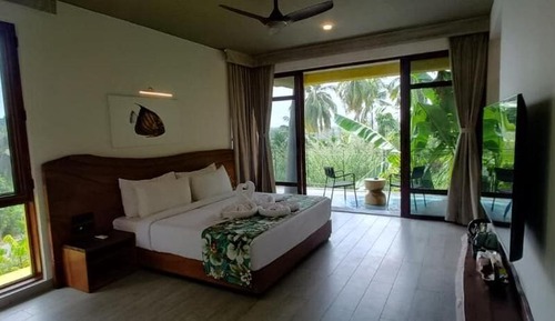 Superior Room, Balcony, Garden View