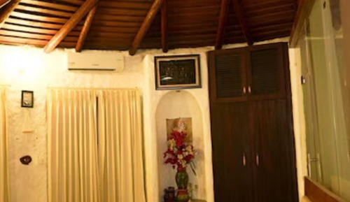 Premium Jacuzzi Sanctum