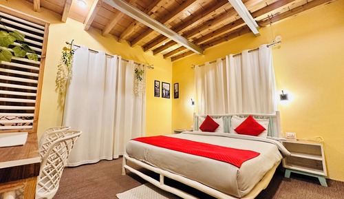 Deluxe Double Room, 1 Double Bed, Mountain View