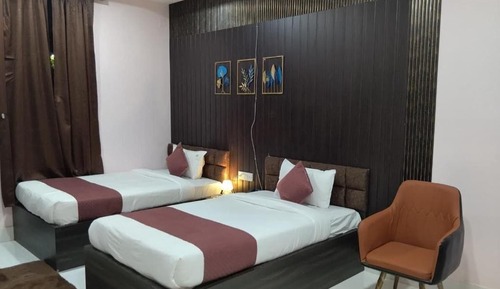 Comfort Suite, Balcony, City View