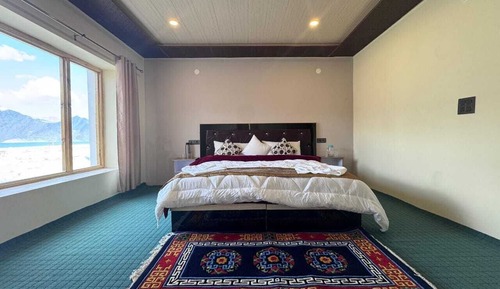 Deluxe Double Room, Lake View