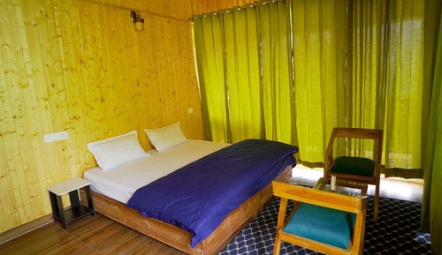 Mountain with Balcony View Room
