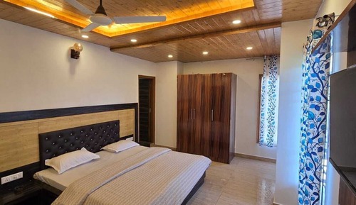 Standard Suite