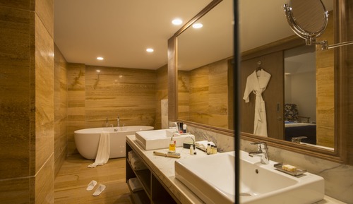 Attic Suite Valley View