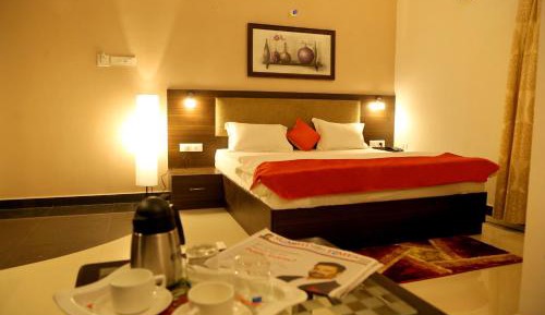 Deluxe Double Room (2 Adults + 1 Child)