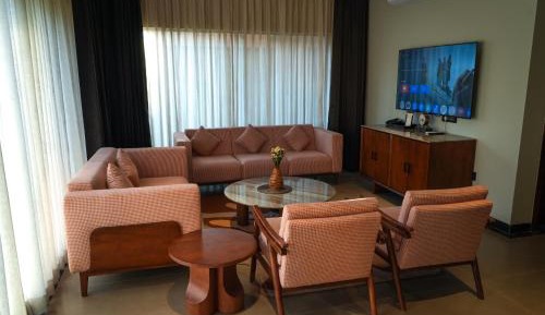 Suite with River View