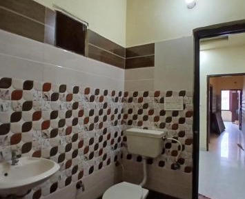 Deluxe Double Room (2 Adults + 1 Child)