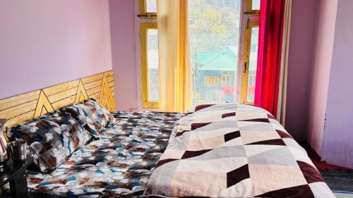 King Room with Mountain View