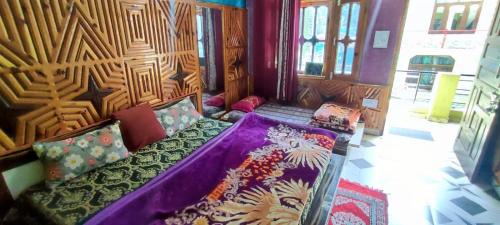 Double or Twin Room with Private Bathroom