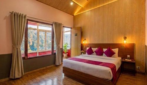 Deluxe Cottage With Balcony - Mountain View