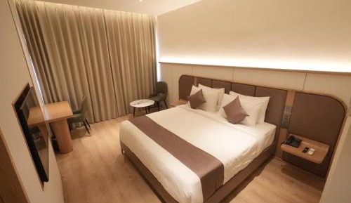 Business room with city view